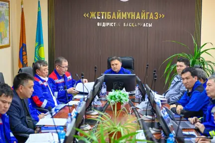 KMG's Head Holds Production Meetings at Ozenmunaigas and Mangistaumunaigas Fields