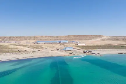 На заводе Кендирли начался процесс опреснения морской воды