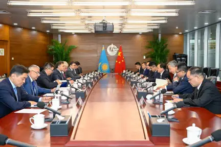 KMG and CNOOC Discuss Prospects for Bilateral Cooperation