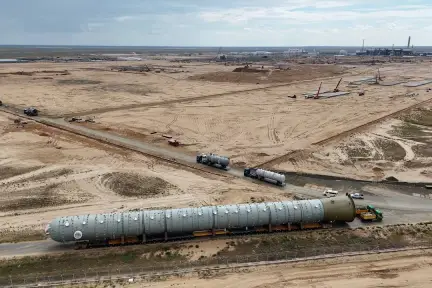 Silleno Construction Site Receives the Project Largest Column