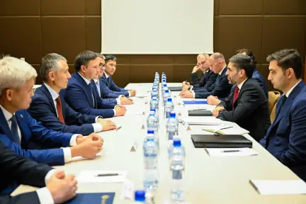 КМГ и SOCAR обсудили вопросы двустороннего сотрудничества 